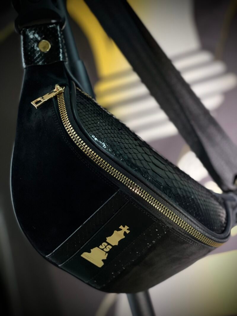 THE BLACK VIPER - Image 2