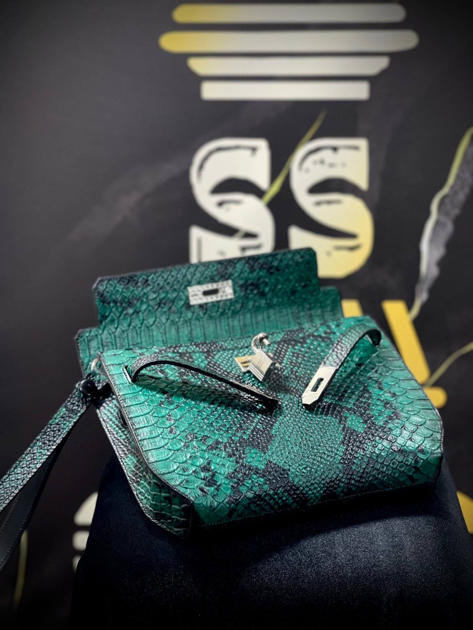 Green Venom King - Image 7