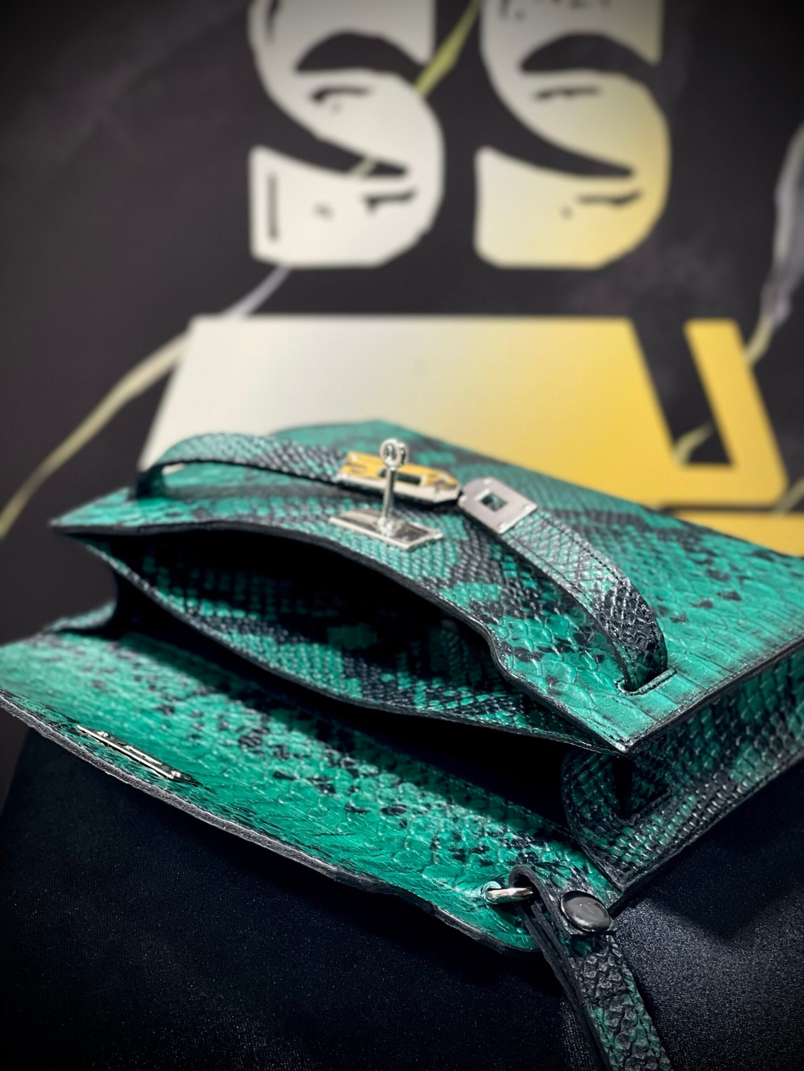 Green Venom King - Image 6