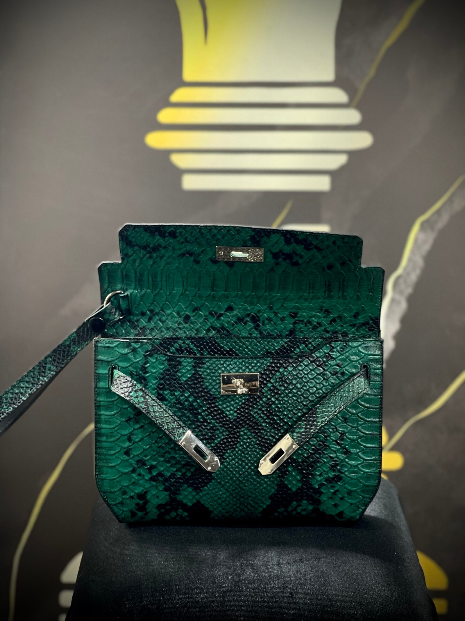 Green Venom King - Image 4