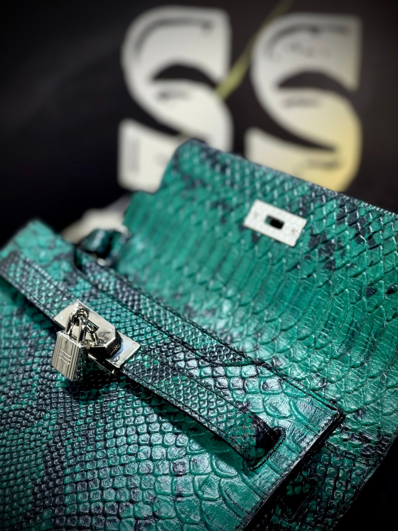 Green Venom King - Image 5